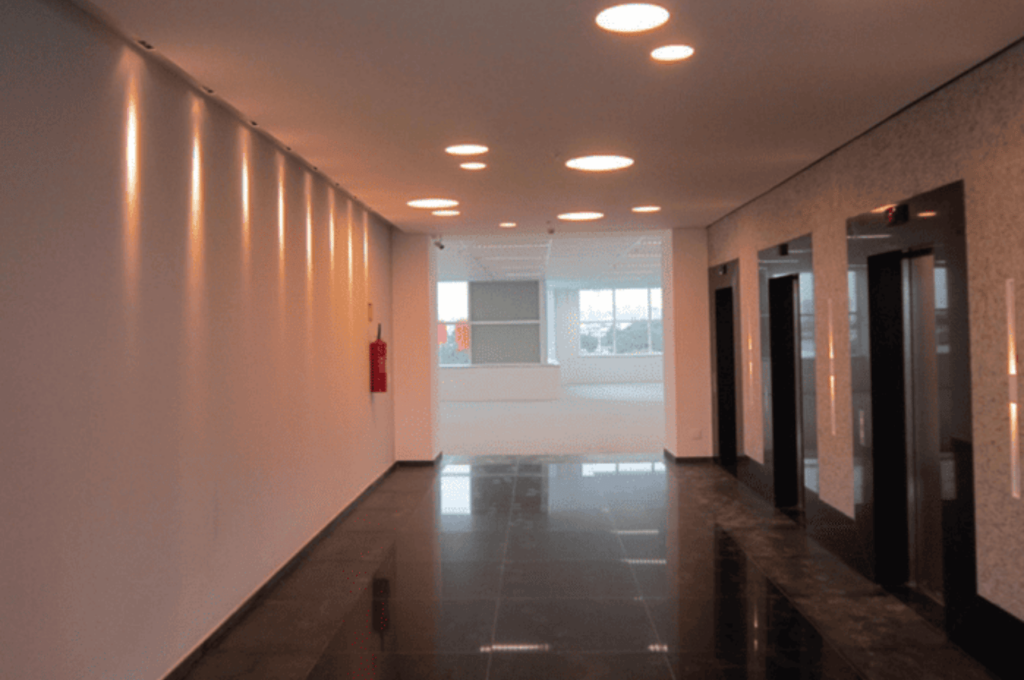 Primeiro Andar Centro Empresarial Limão