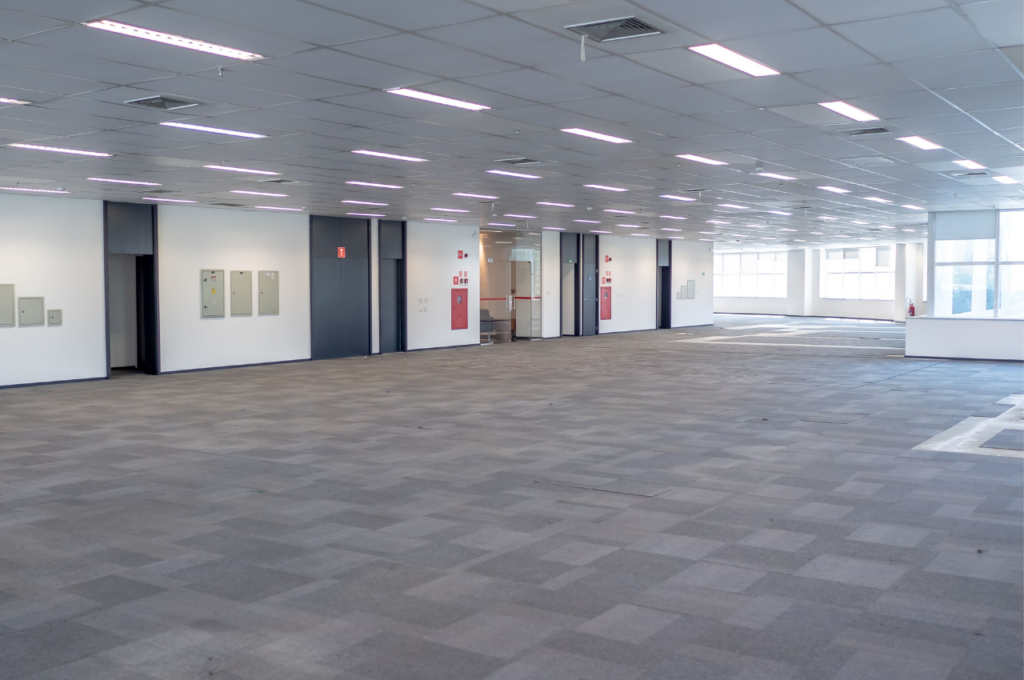 Segundo Andar Centro Empresarial Limão