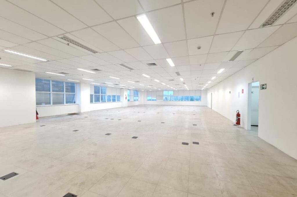 Primeiro Andar Centro Empresarial Limão