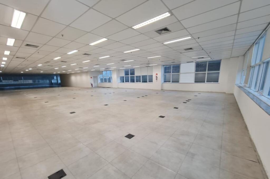 Primeiro Andar Centro Empresarial Limão