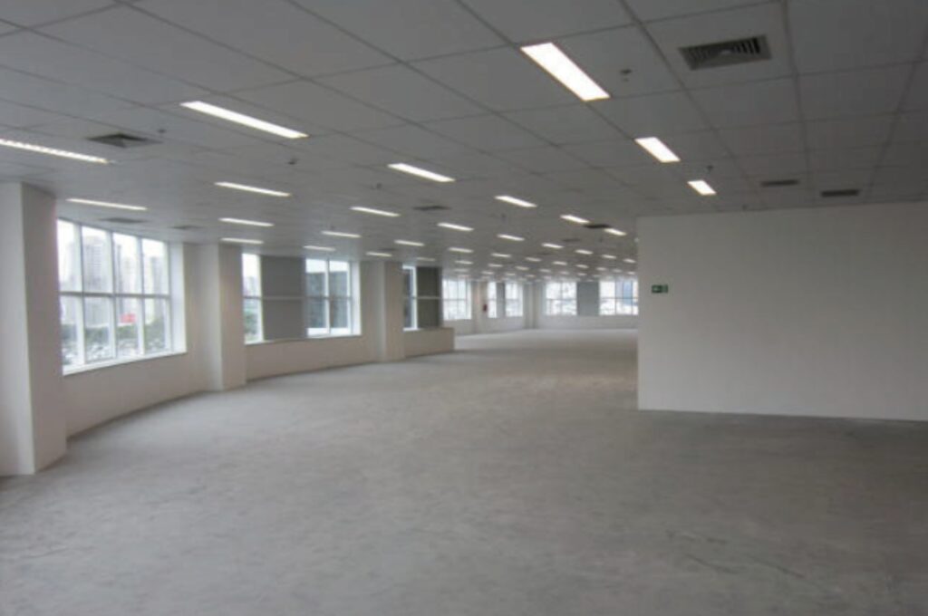 Primeiro Andar Centro Empresarial Limão